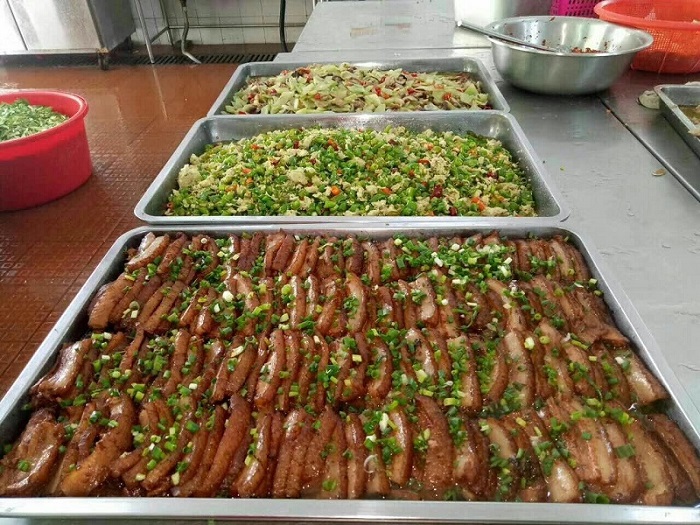 新希望乳业参股蒙牛旗下现代牧业,“养牛人”行业话语权加大_开云电竞官方网站(图1) 开云电竞