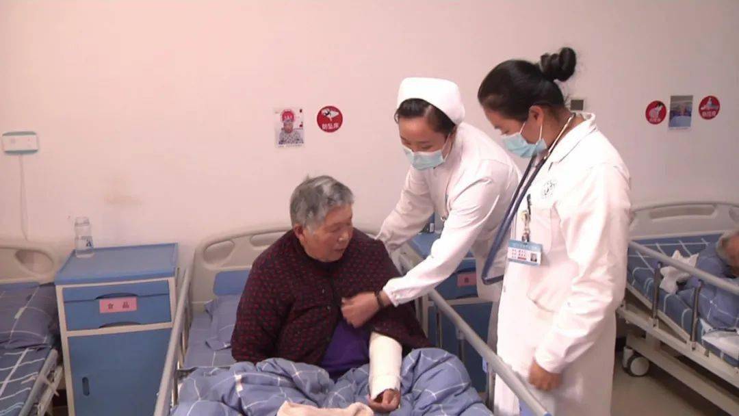 ‘开云电竞官网’
鄢陵县：贫困重度残疾人集中托养 助力脱贫攻坚(图5)